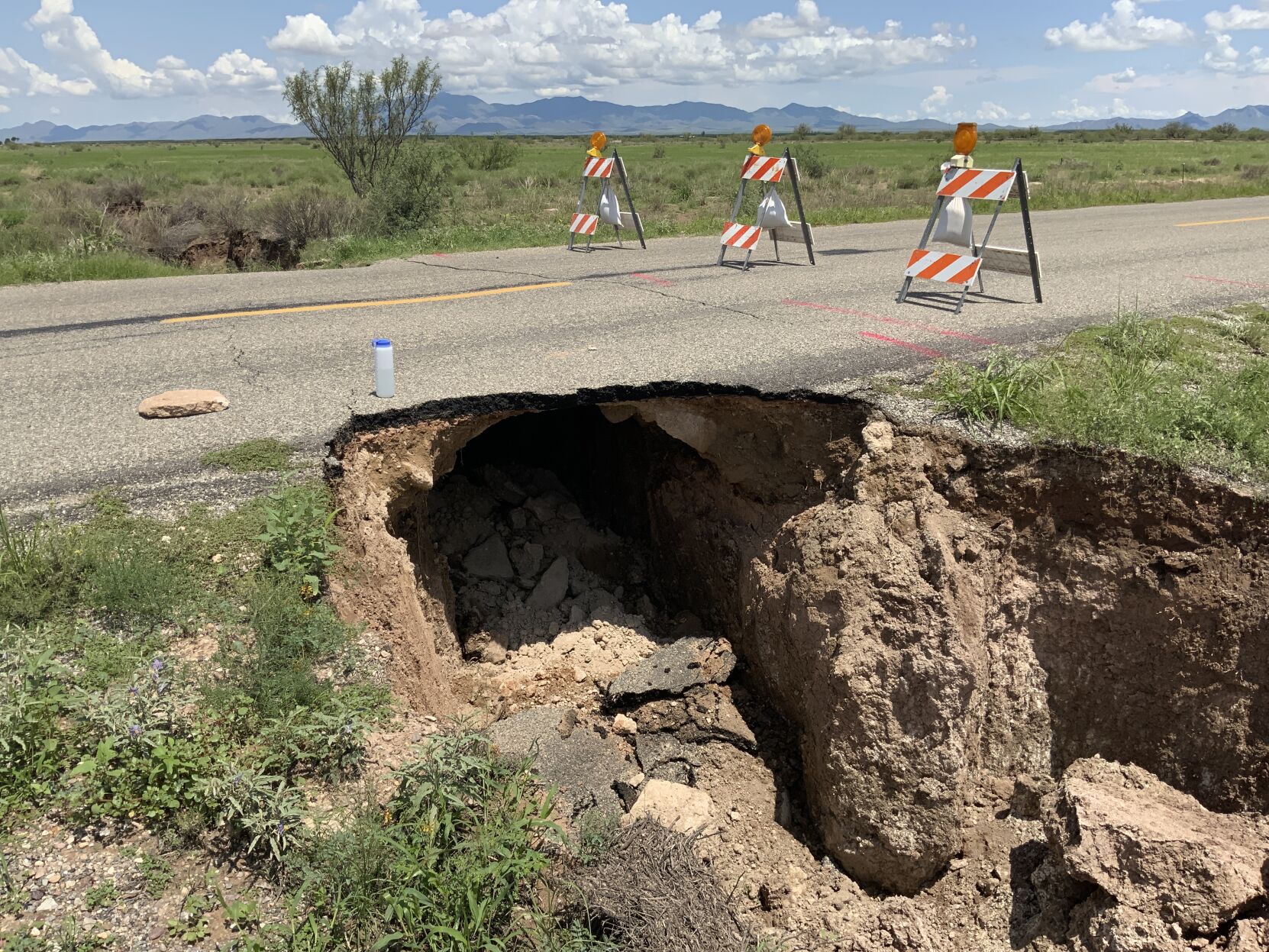 Fissures, Parker Ranch Road